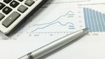 Парите във взаимните фондове скочиха с 33%