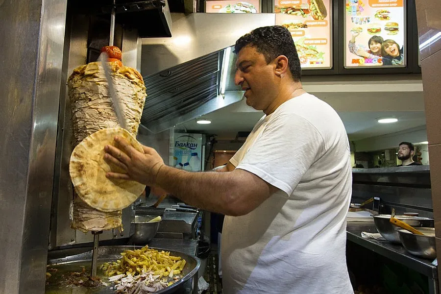 ОБЗОР: Европа ще продължи да нагъва дюнери