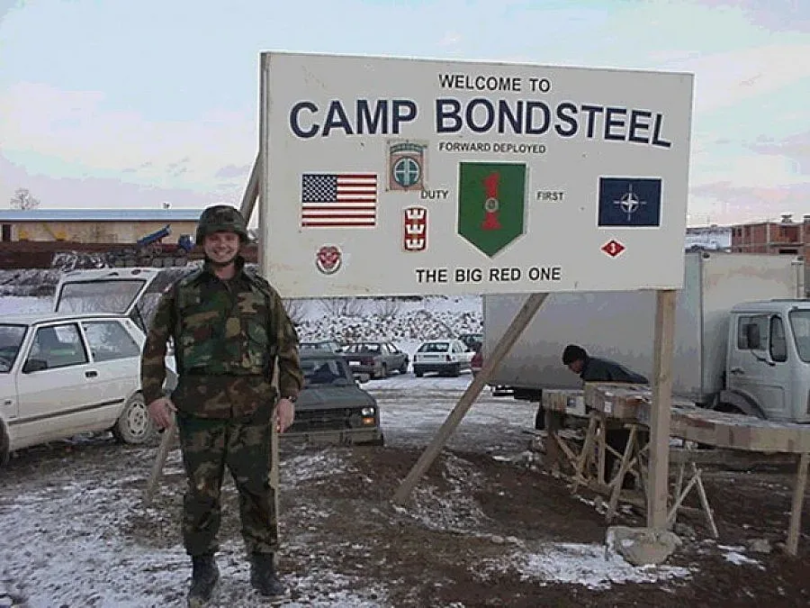 НАТО твърдо остава в Косово