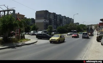 Автобус без шофьор помете 4 коли във Варна