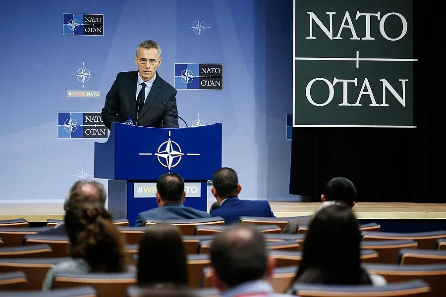Столтенберг: Сърбия може да помага на НАТО и без да е неин член
