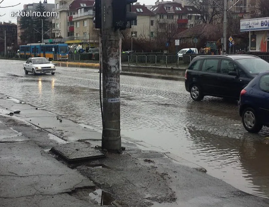ОБЗОР: Обстановката в България се нормализира след валежите