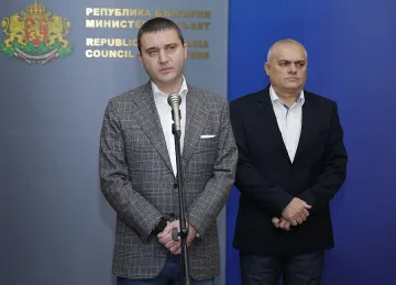 Разкриха банда, точила милиони от болниците чрез онколекарства