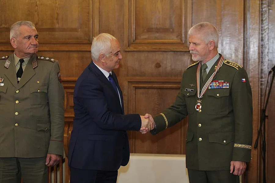 Генерал Павел: НАТО ще продължи да подкрепя България