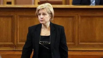 Менда: Решението на БСП да даде Бюджет 2018 на Конституционния съд е див популизъм