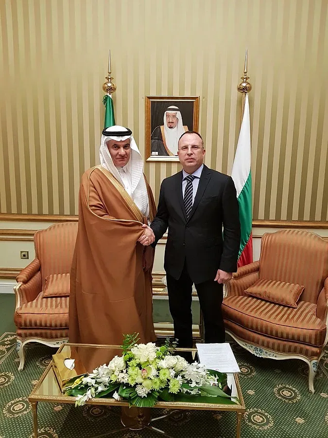 Румен Порожанов и Абдуррахман Абдул Мохсен Ал-Фадли подписаха споразумение за сътрудничество