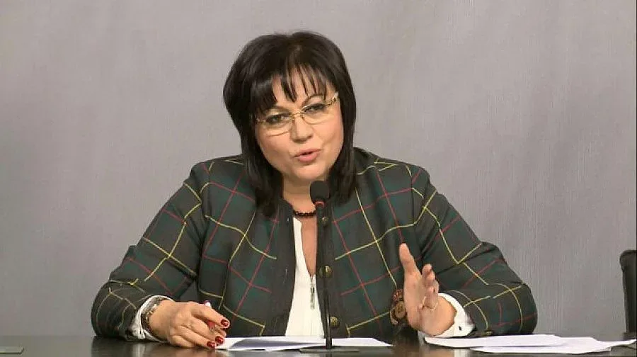 Нинова връща папката за приватизацията на Цветанов без подпис