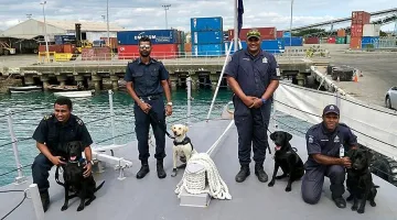 Тихоокеанска държава съди българи за скимиране на карти