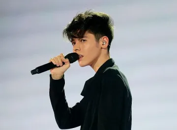 Кристиан Костов с награда за европейски дебют