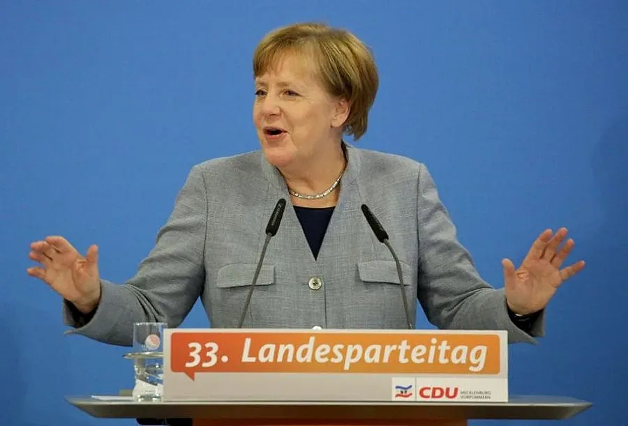 Меркел обеща бързо да състави правителство