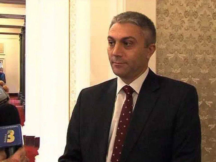 Карадайъ: Председателите на системните европейски партии не дойдоха в България, това беше знак