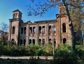 "Шалом" дарява синагога на община