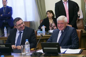 Здравният министър отписва клиничните пътеки