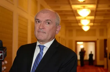 Главчев отговори на Радев за срещата на НАТО и Сребреница