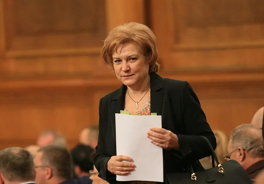 Вадят на светло собственици на банки