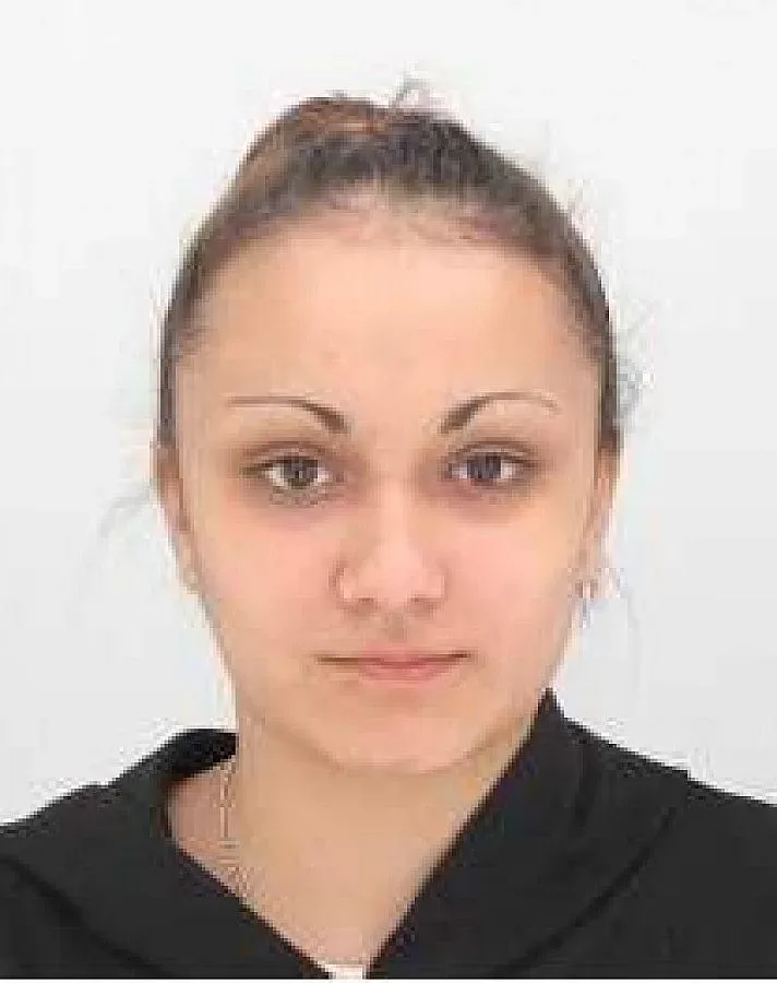 Издирват 15-годишно момиче