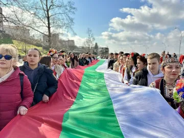 900-метров трибагреник! Русе скри шапката на всички