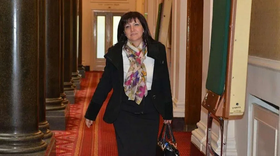 Цвета Караянчева е новият председател на Парламента