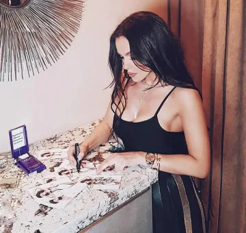 Галена тръгва по участия на круизен кораб