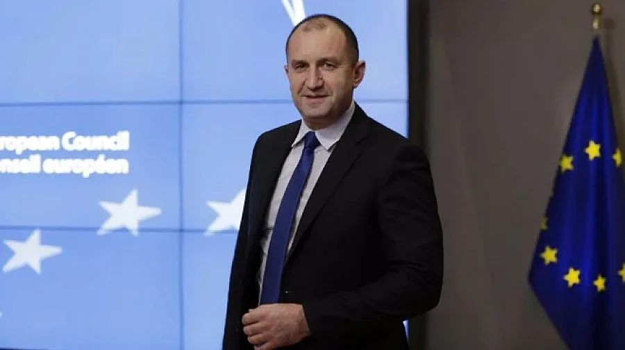 Радев: Политиците да започнат да се отчитат пред гражданите, а не пред Брюксел