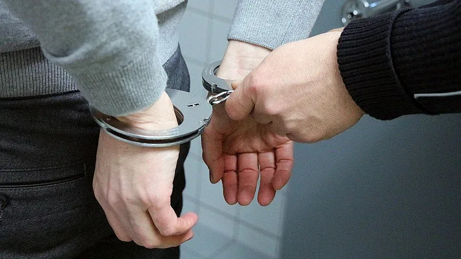 Закопчаха 26-годишен наркодилър в София