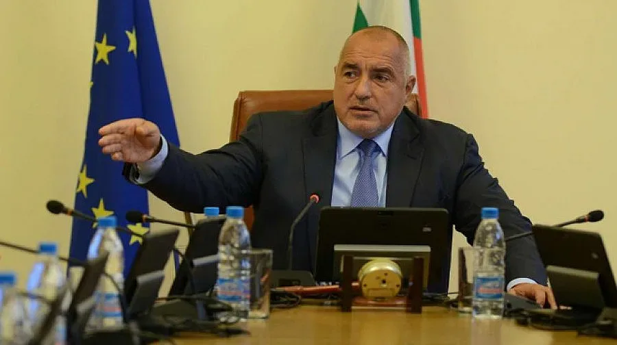 Премиерът: Искат да ни бутнат, защото дългът намалява