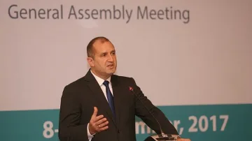 Радев: Развитието на технологиите е предизвикателство за честността на изборите