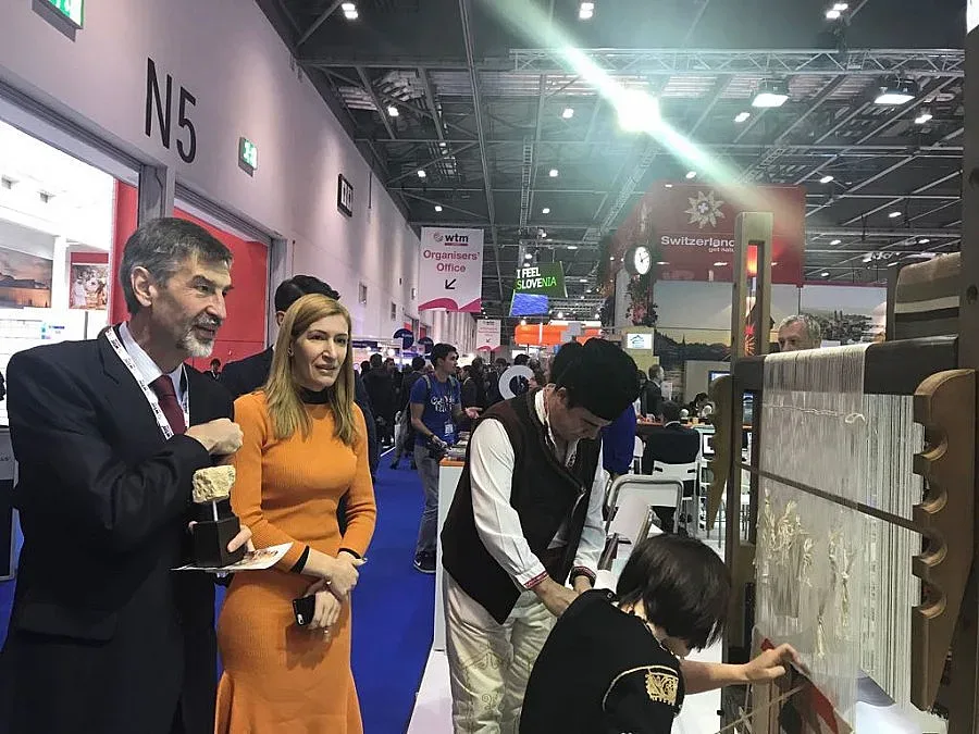 Каним с Турция гости от Китай, Япония и Индия