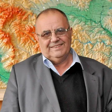 Божидар Димитров става политически анализатор