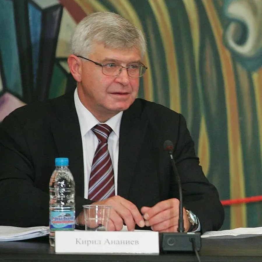 ОБЗОР: Бюджетарят на държавата става здравен министър /ОБНОВЕНА/