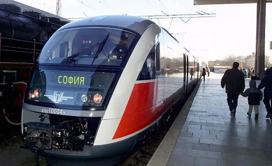 Променят графика на влаковете София-Перник