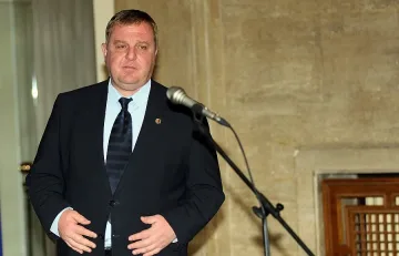 Каракачанов поиска прокуратурата да се самосезира за Лютви Местан