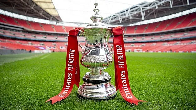 Фулъм би шута на Ман Юнайнед