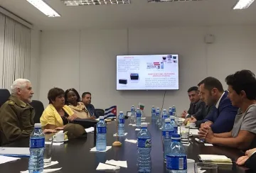 Правим хотели и ВЕЦ-ове в Куба