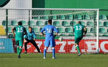 ОБЗОР: Бойко Борисов пожали ветераните на „Левски"