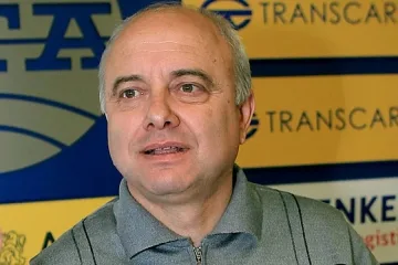 Опозицията играе в перспектива