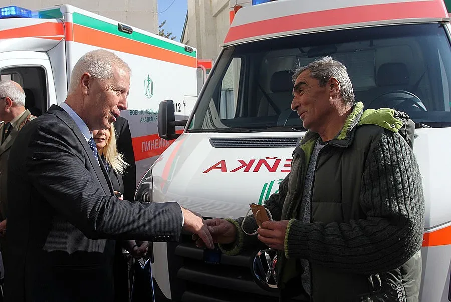 ОБЗОР: Две лобита взели на мушка проф. Петров