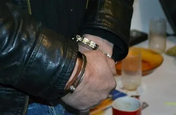 МВР задържа познайник за двойното убийство в Горни Дъбник