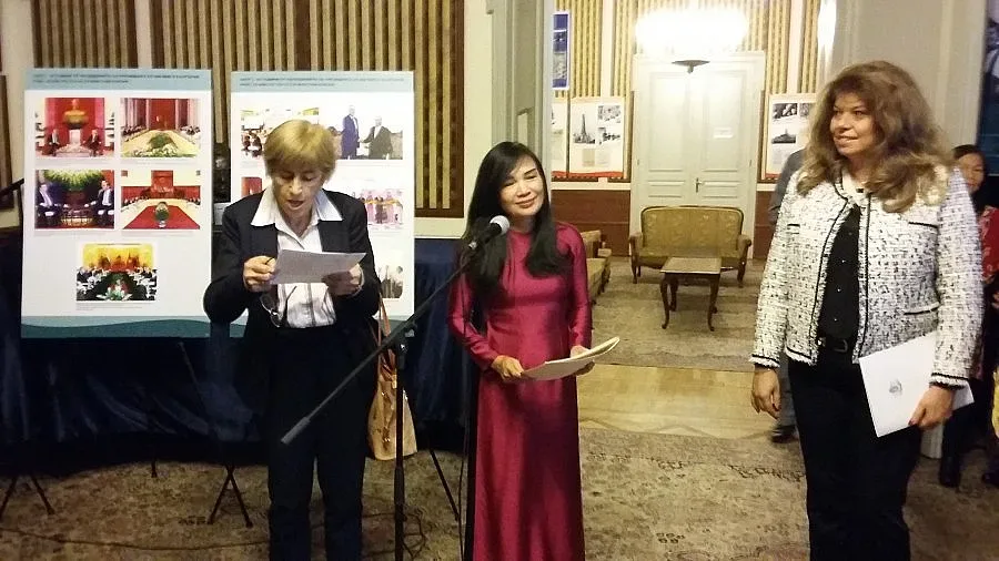 Подредиха изложба с 200 снимки на легенда на Виетнам