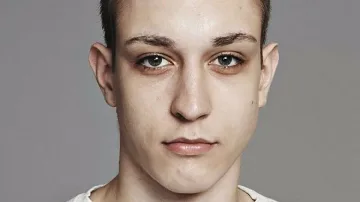 Бащата на лудия бияч от "Пирогов": Не се е самоубил, убили са го