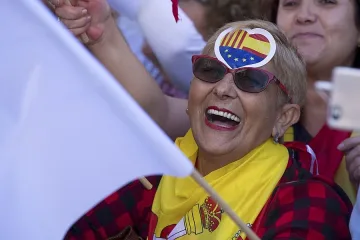 ОБЗОР: 1 000 000 на поход за единство в Испания