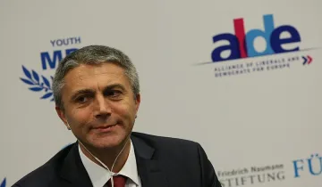 Карадайъ: Трябва да се смени формулата и визията на управлението