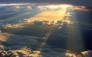 Облаци скриват слънцето, ще превалява