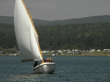 Спасиха две жени след 5 месеца бедстване в Тихия океан