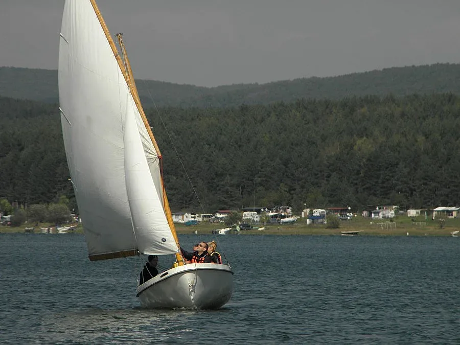 Спасиха две жени след 5 месеца бедстване в Тихия океан
