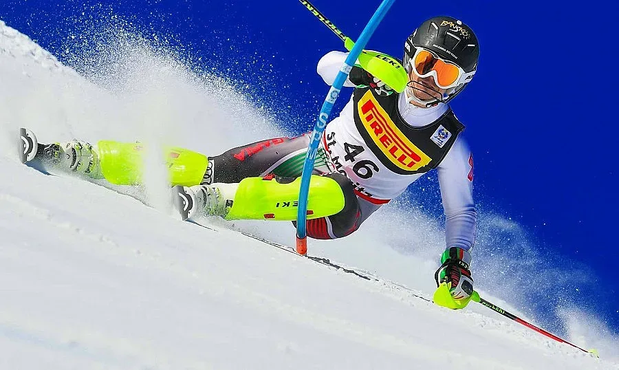 Алберт се връща на пистата през декември