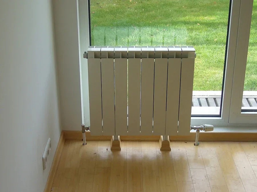 Днес пускат парното в София, отворете си вентилите!