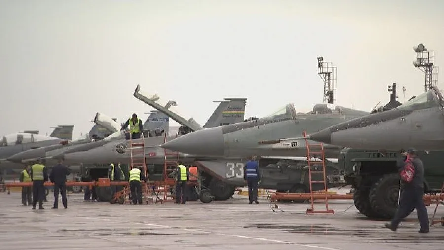 Пилот: Какъв бойкот? Колегите крещят, че има проблем!