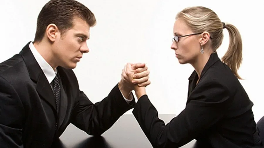 Жените шефове взимат с 23% по-малко от мъжете