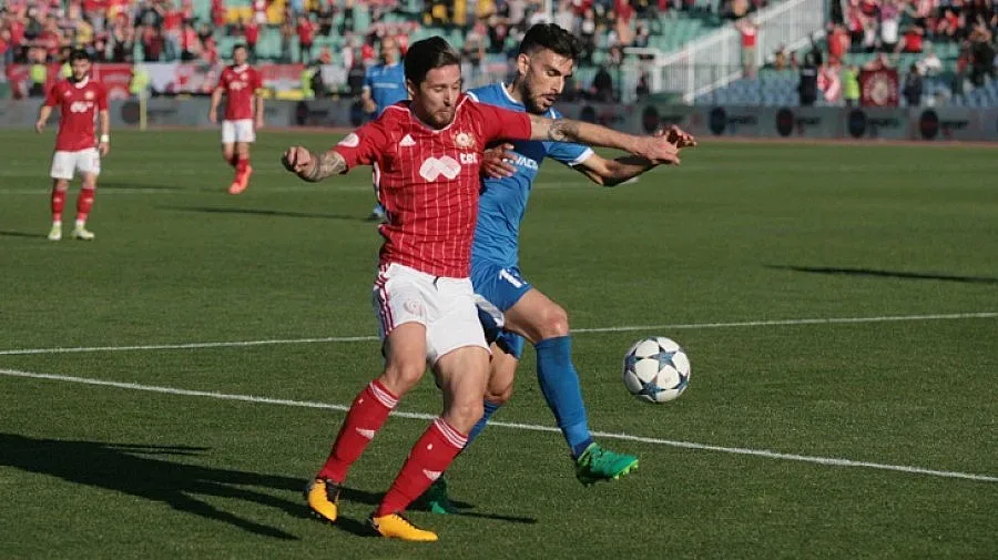 "Левски" и "ЦСКА - София" си разделиха по точка